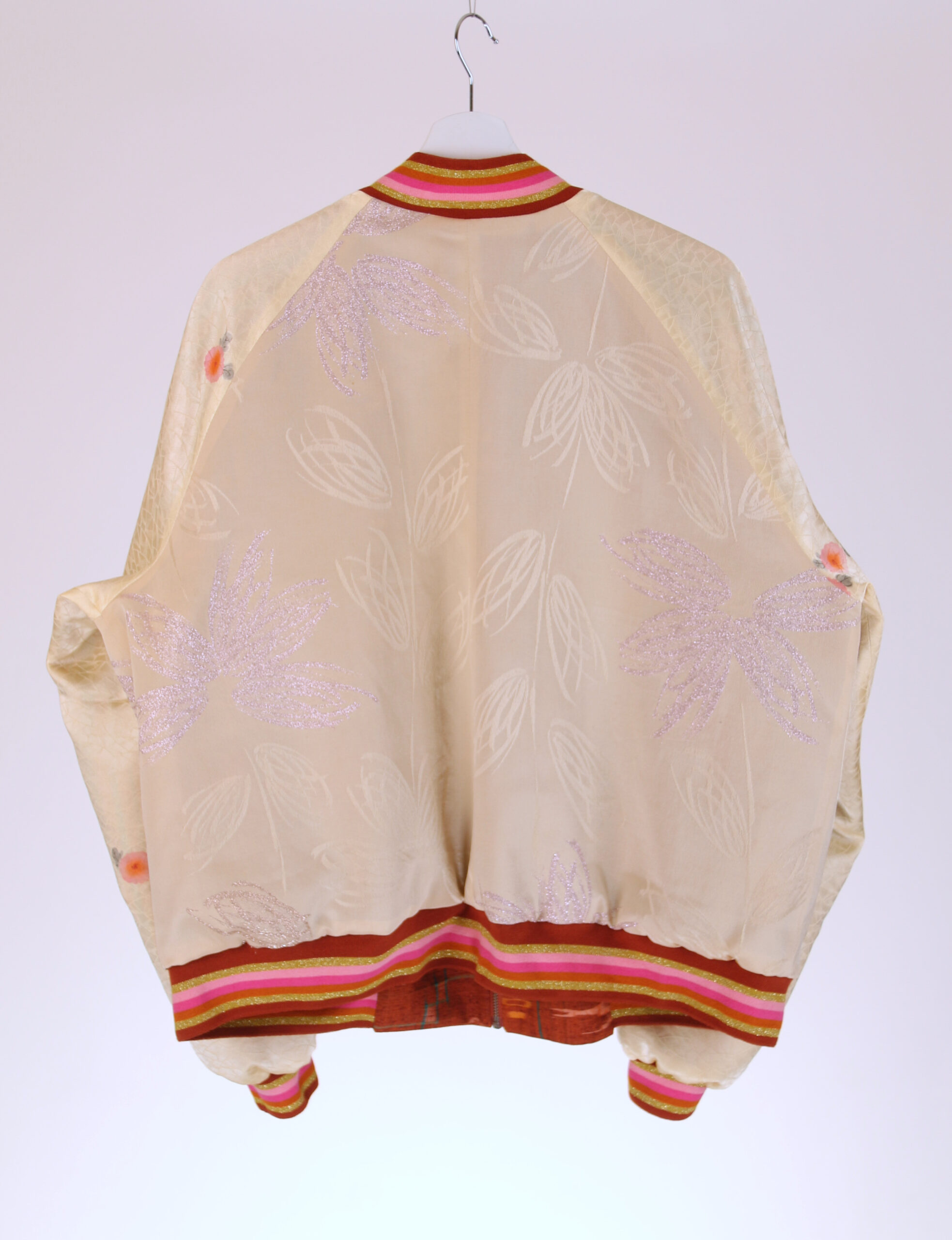 Suka #57 - Image 5